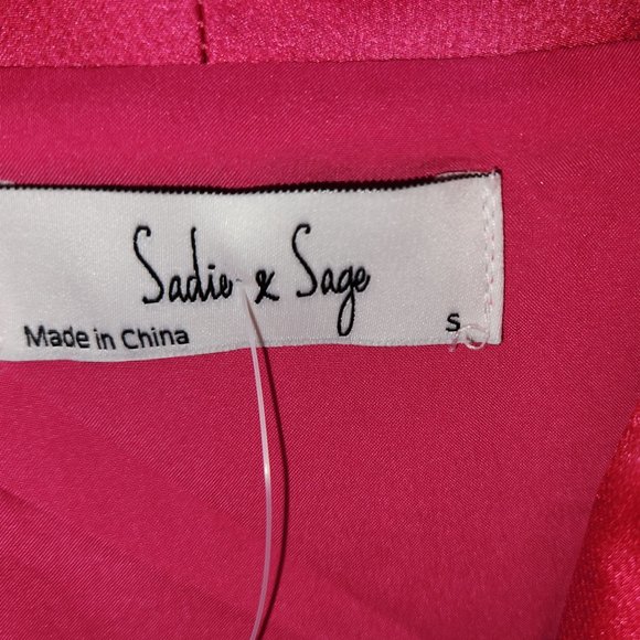 Elegant Pink Dress with Integral Pants (S) - Picture 8 of 8